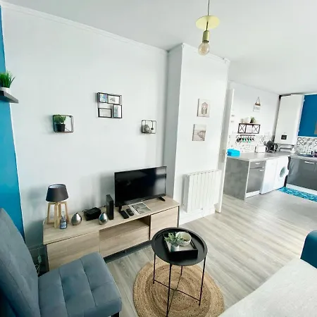 La Petite Jungle Apartment